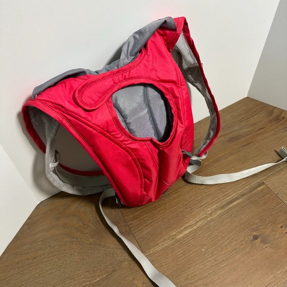 CamelBack Women's Charm 1.5 Liter Hydration Back Pack, USED ONCE - Picture 3 of 4